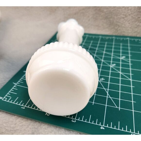 White Milk Glass Bud Vases Set Of 2 With Ribbed & Diamond Pattern Design Vintage - Picture 7 of 13